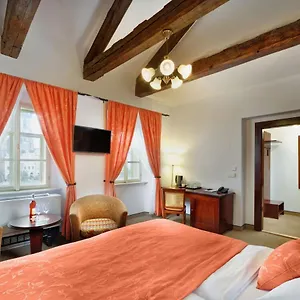 Lippert Prag