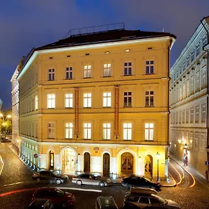 Charles Bridge Palace Ξενοδοχείο