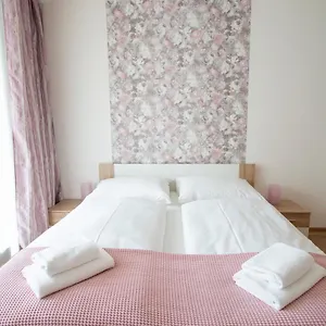 Kora Apartman