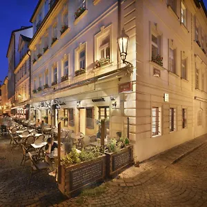 At The Golden Scissors Prag