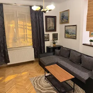 & Restaurant Tkalcovsky Dvur Praga